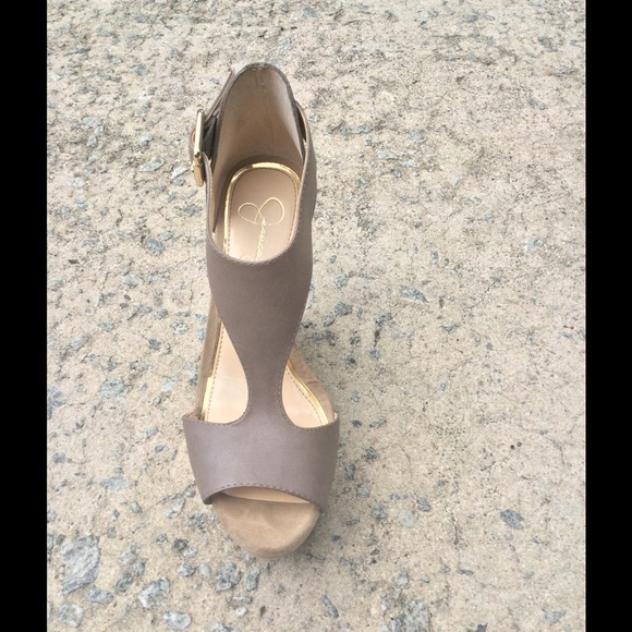 More pics of Jessica Simpson shoes to show color.