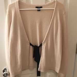 Nude sweater with black ribbon