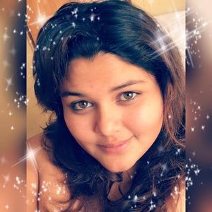 Meet your Posher, Cristina