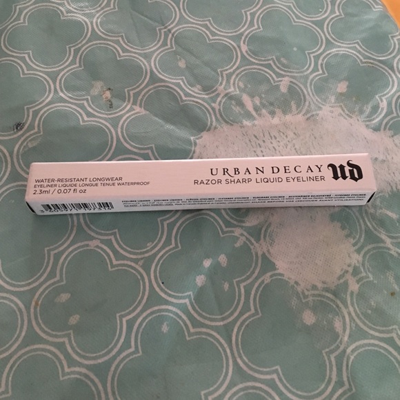Urban Decay Razor Sharp Liquid Eyeliner