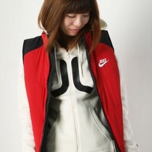 Nike Sport Culture Puffy Vest