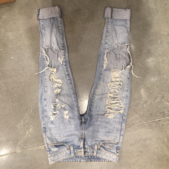 ⚡️️FLASH SALE⚡️LF boyfriend jeans - Picture 2 of 4