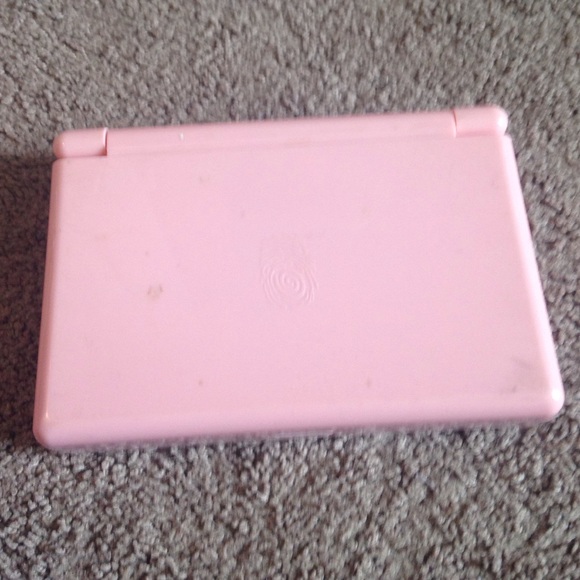 Nintendo box used but still good - Picture 1 of 3