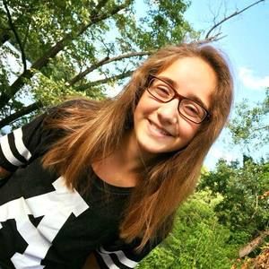 Meet your Posher, Cecelia