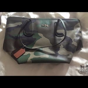 Coach Camo Taxi tote