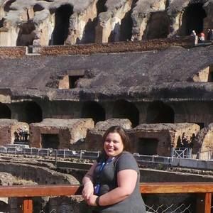 Meet your Posher, Courtney