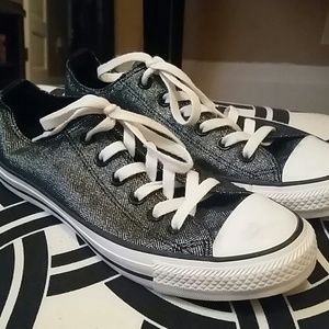 Womens Converse US size 8