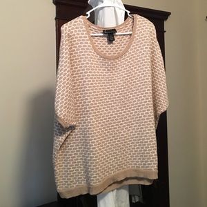 Lane Bryant sweater top  short sleeved size 14/16
