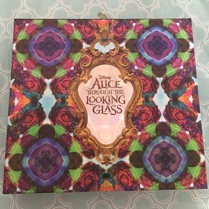 Urban Decay Alice in Wonderland Palette