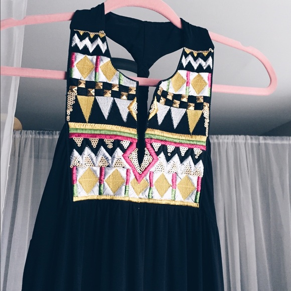 T Bags Los Angeles Tribal Embellished Maxi Dress ✨