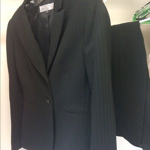 Tahari black and white, womens pin stripes suit