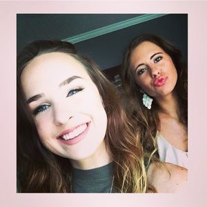 Meet your Posher, Brooke