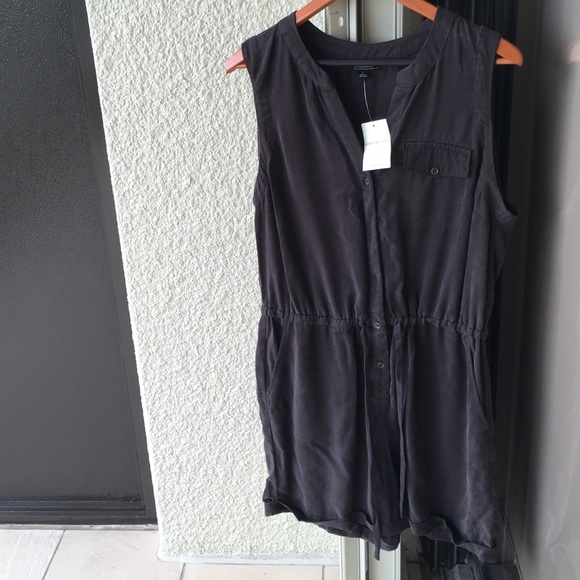 NWT Lucky Brand sleeveless tie waist romper