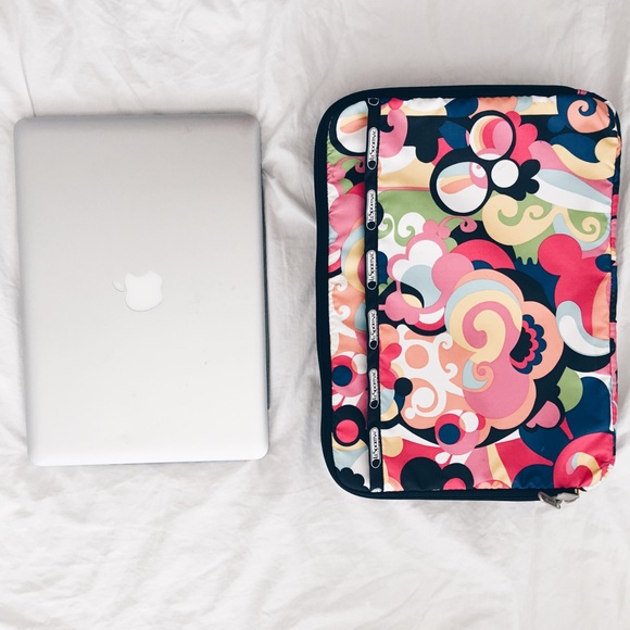 LeSportsac Accessories - LeSportSac Laptop Case