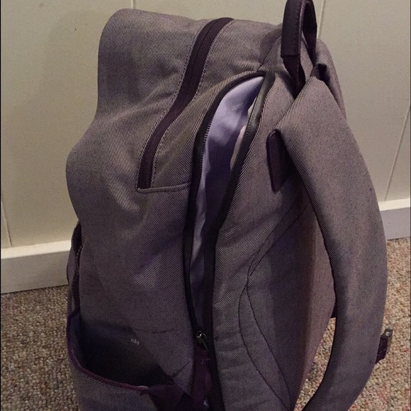 Lululemon All Day Backpack - Picture 3 of 4