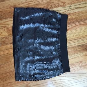 BCBG Fitted skirt 😍