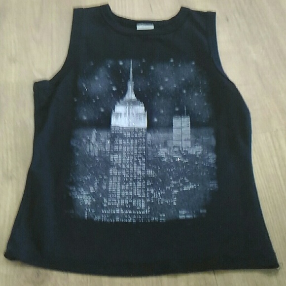 NY shirt w/ Empire State Building and Twin Towers