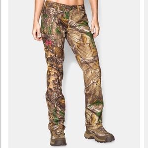 UA Performance Field Pant