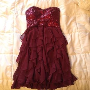 Maroon hoco / formal dress