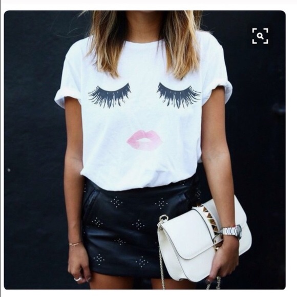 Eyelash Graphic Top - Picture 4 of 4