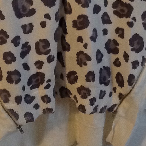 Leopard print sweater - Picture 2 of 4