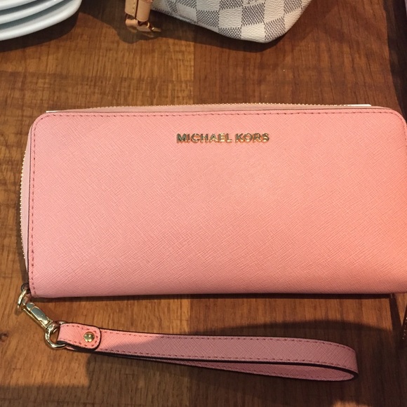 Michael Kors Accessories - Michael Kors Wallet
