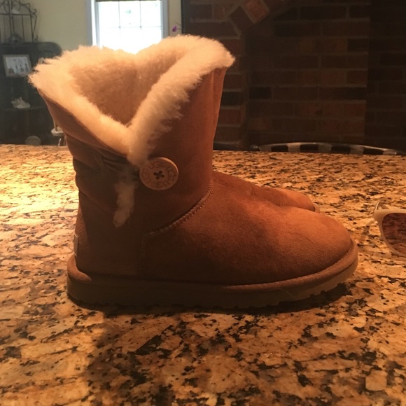 NEED GONE ASAP. Taking offers! Bailey Button UGG's