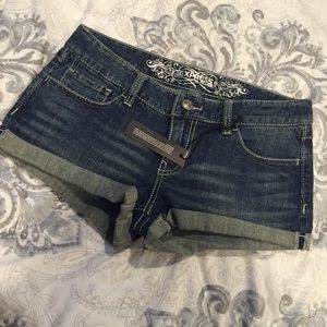 Express Jean Short