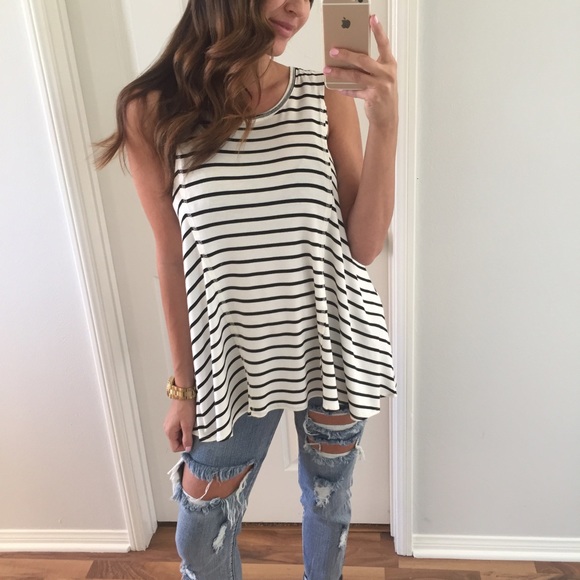 SOLD OUT • White & Black Striped Top - Picture 2 of 4