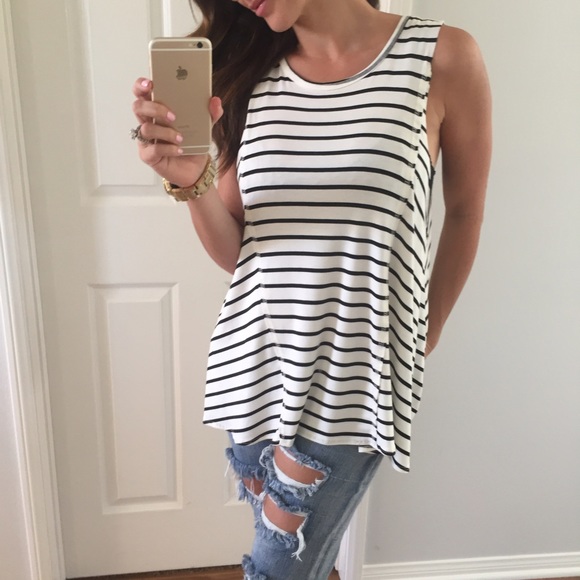 SOLD OUT • White & Black Striped Top - Picture 4 of 4