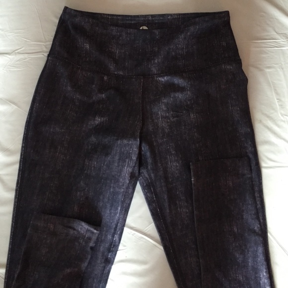 High waisted active leggings