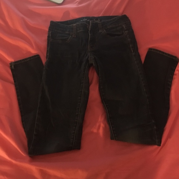 American eagle dark wash jeggings!!🎉