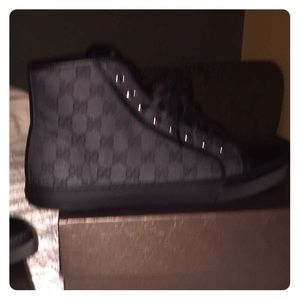 Men's black Gucci sneakers . Size 10 1/2