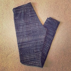 Nike patterned leggings