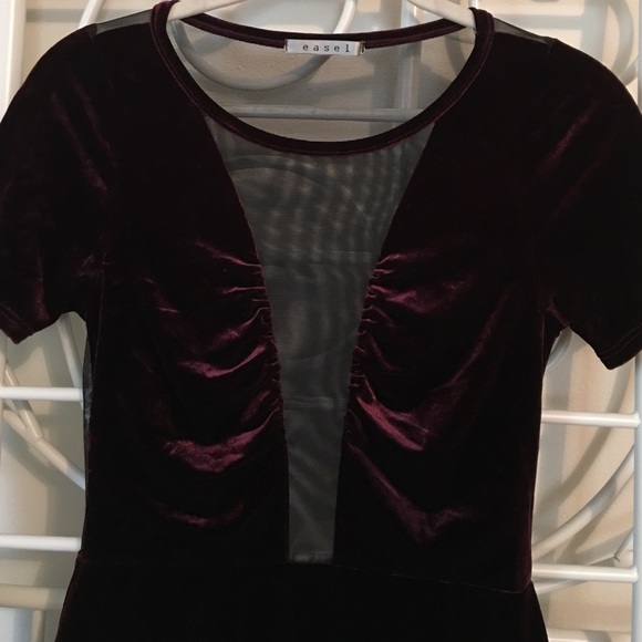 Easel sheer back deep V maroon dress size small - Picture 2 of 4