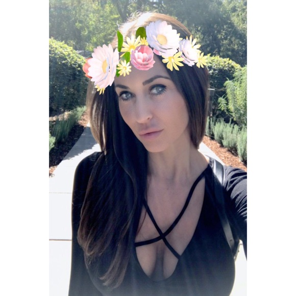 • Clearance • Olive X Long Sleeve Top - Picture 4 of 4