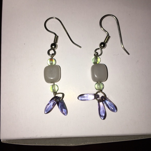 Earing bundle!! - Picture 2 of 3