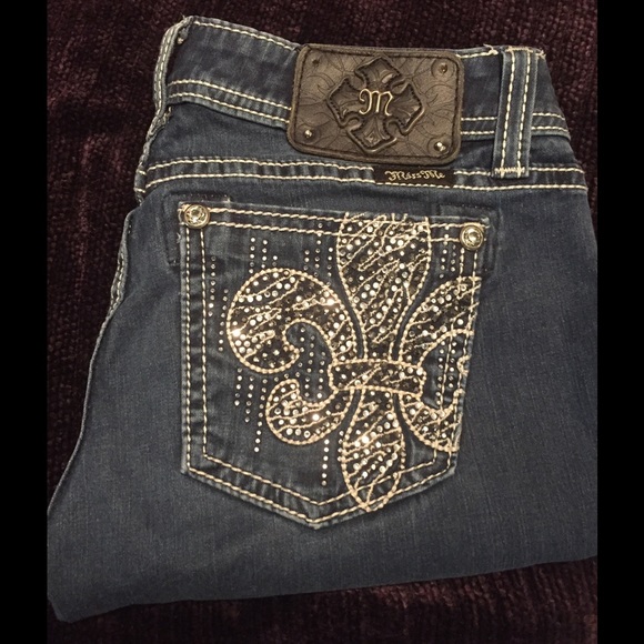Miss Me Denim - Miss Me Fleur Embellished Easy skinny jeans