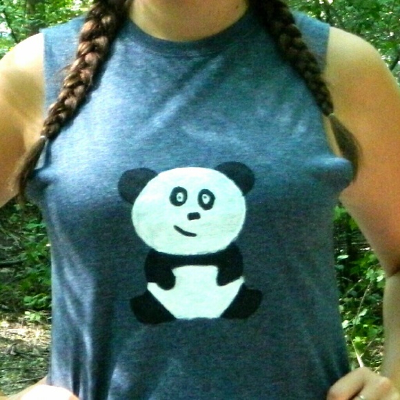 Sleeveless panda tee