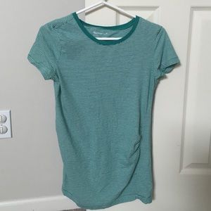 GAP Body maternity tee shirt. Medium.