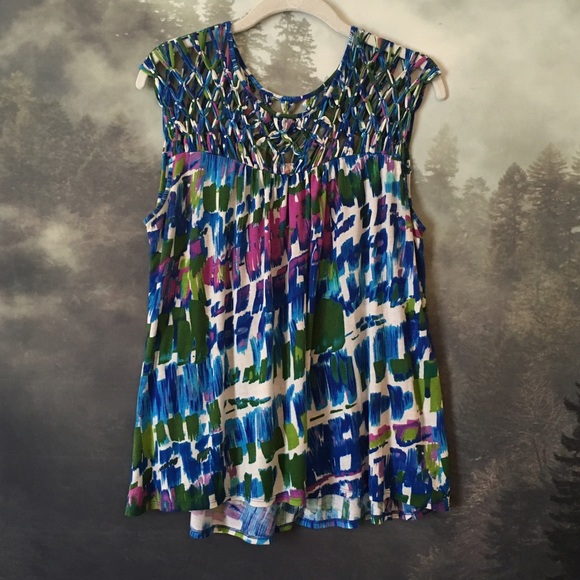 Anthripologie artsy woven shoulder top