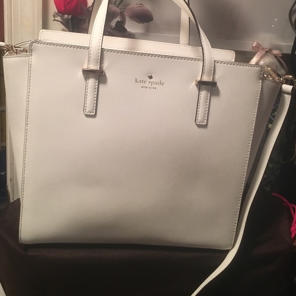 ❗️❗️SOLD❗️❗️White Tote/ satchel Kate Spade handbag