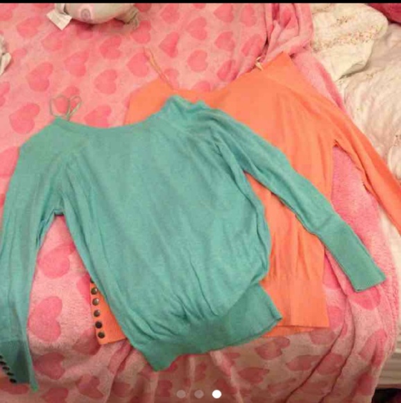 Sweaters - Picture 3 of 3