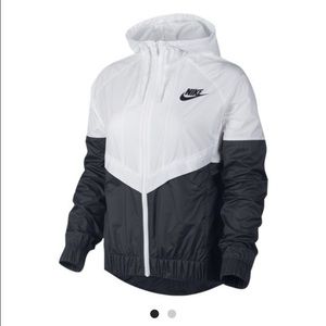 Brand new nike windbreaker