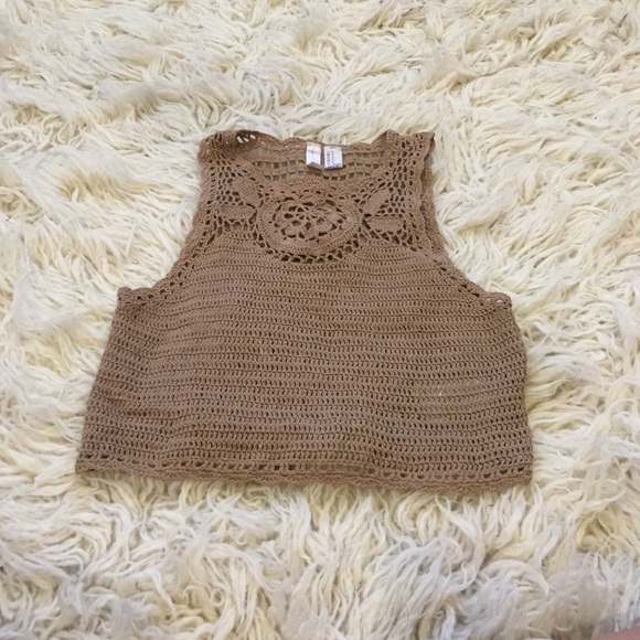 Forever 21 crotchet top