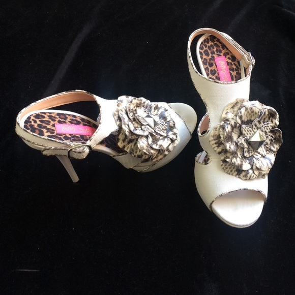 Betsey Johnson high heals