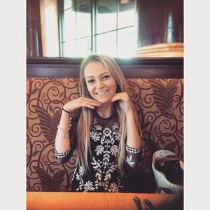 Meet your Posher, Taylor