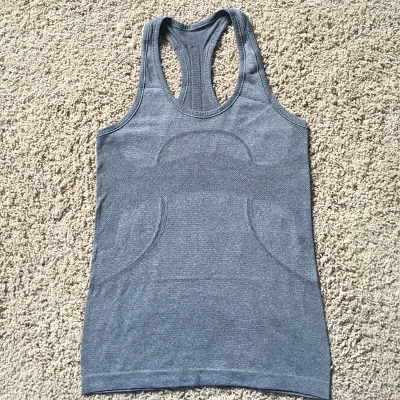 lululemon athletica Tops - Lululemon grey swiftly