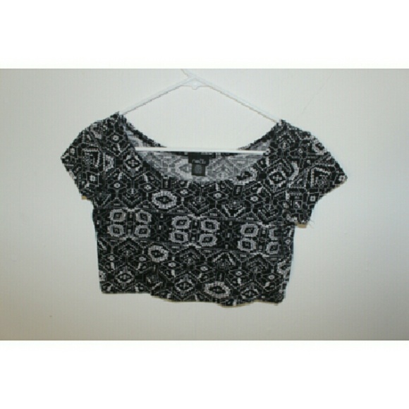 Crop top - Picture 1 of 3