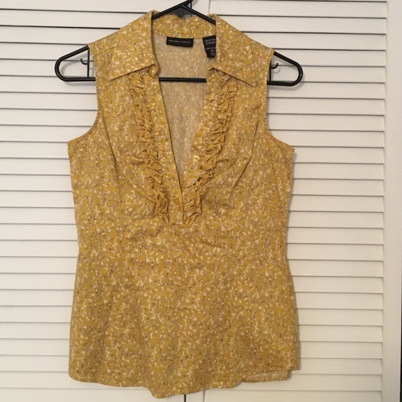 5 for $25! Super cute NY&Co top 😍